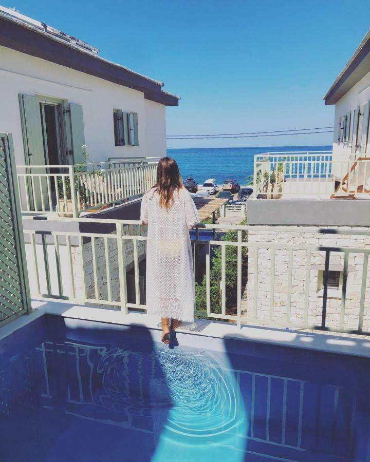 Sea And Sun Luxury Pools' Villas Khorevtó Eksteriør bilde